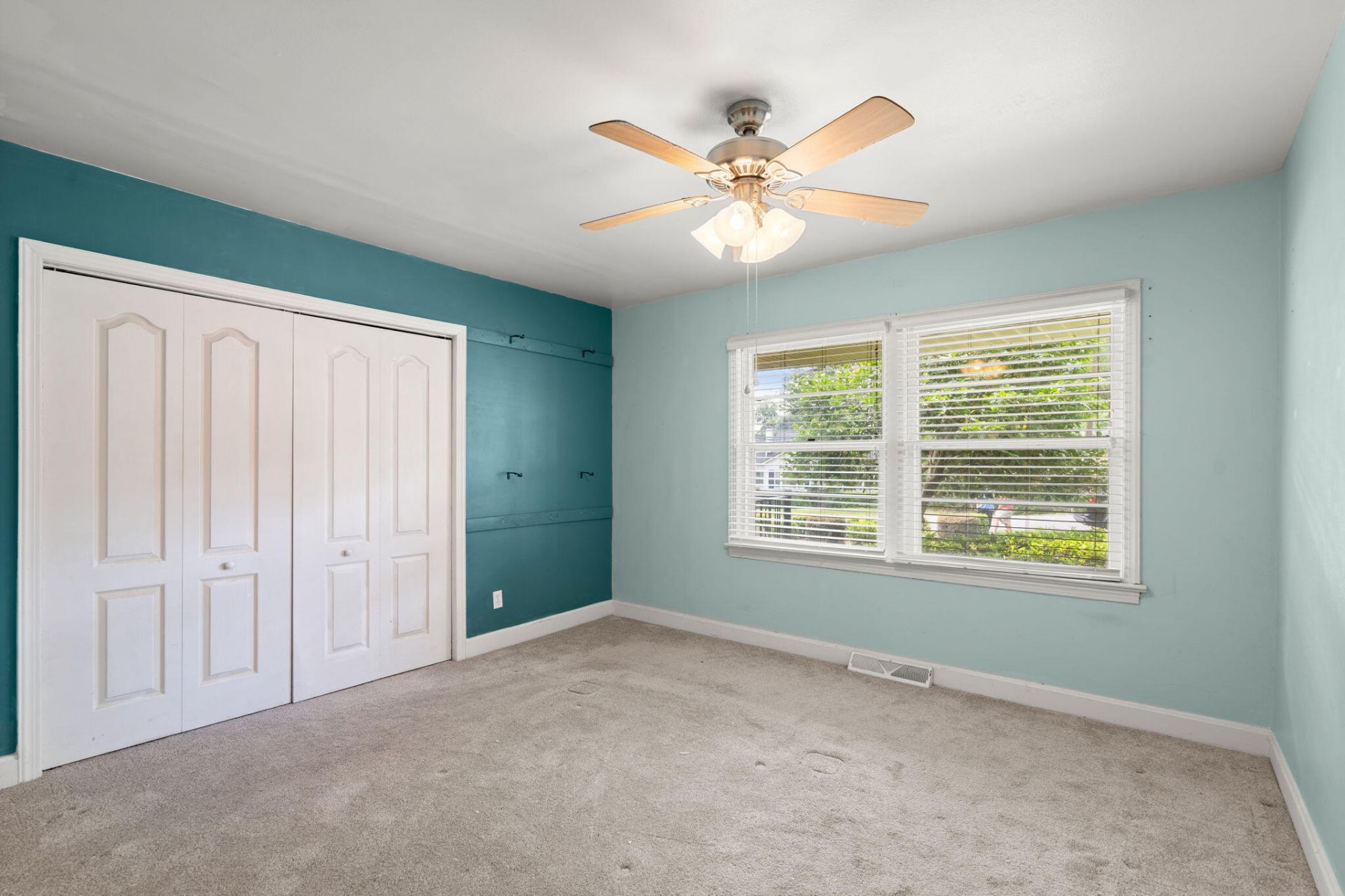 1022 Riverview Drive Photo 16