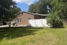 1022 Riverview Drive photo 4
