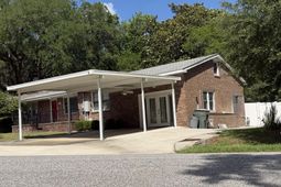 1022 Riverview Drive photo 4