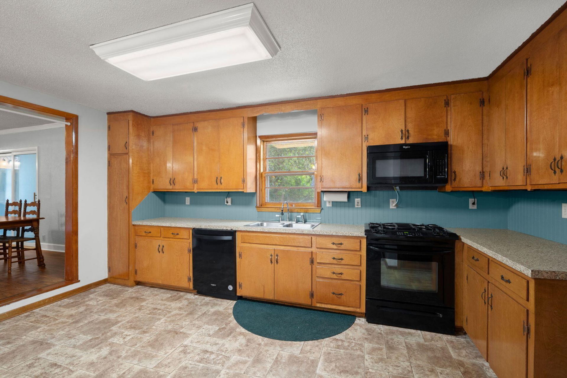 1022 Riverview Drive Photo 9