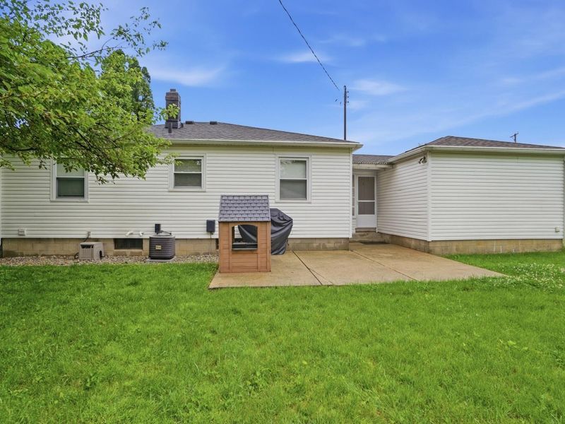 607 W Lake Avenue, New Carlisle, OH 45344 Photo 44
