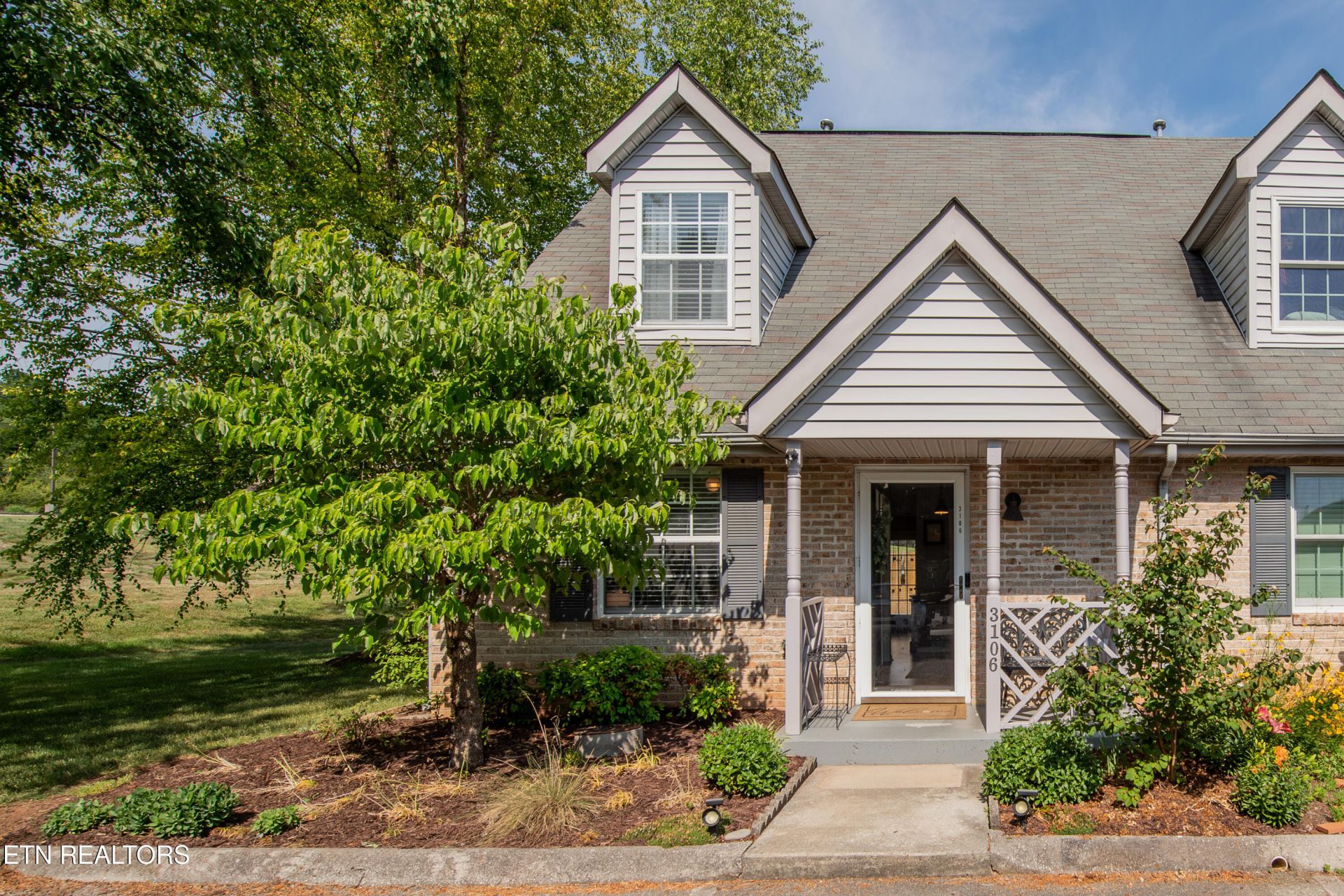3106 Pleasant Trace Circle, Knoxville, TN 37912 Main Photo