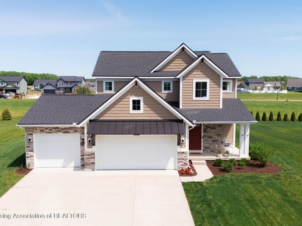 2294 W Gallant Fox Way, St. Johns, MI 48879