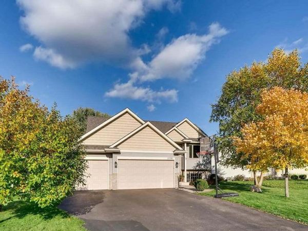 10780 Sailor Way , Woodbury, MN 55129