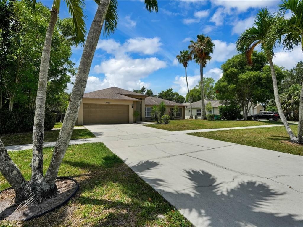 3200 Orange Grove Trl, Naples, FL 34120 Photo