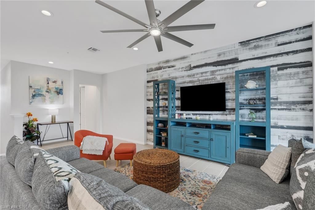 2665 Seychelles Cir , Unit 1907, Naples, FL 34112 Photo