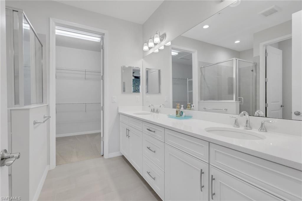 2665 Seychelles Cir , Unit 1907, Naples, FL 34112 Photo