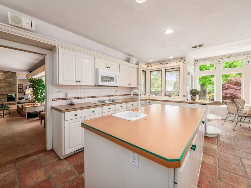 2511 Edington Road , Columbus, OH 43221 Photo 14