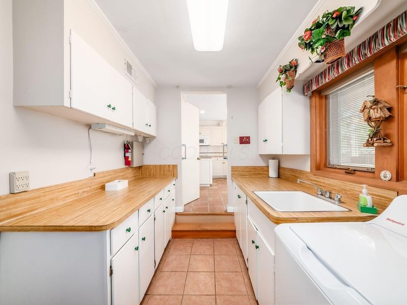 2511 Edington Road , Columbus, OH 43221 Photo 21