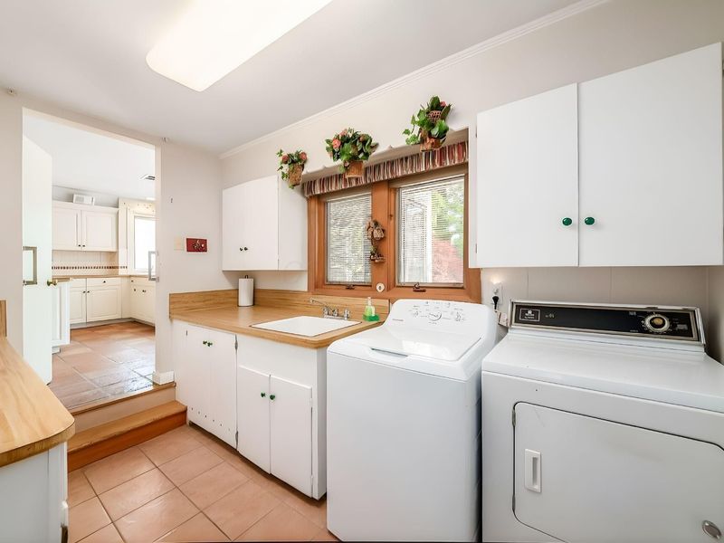 2511 Edington Road , Columbus, OH 43221 Photo 22