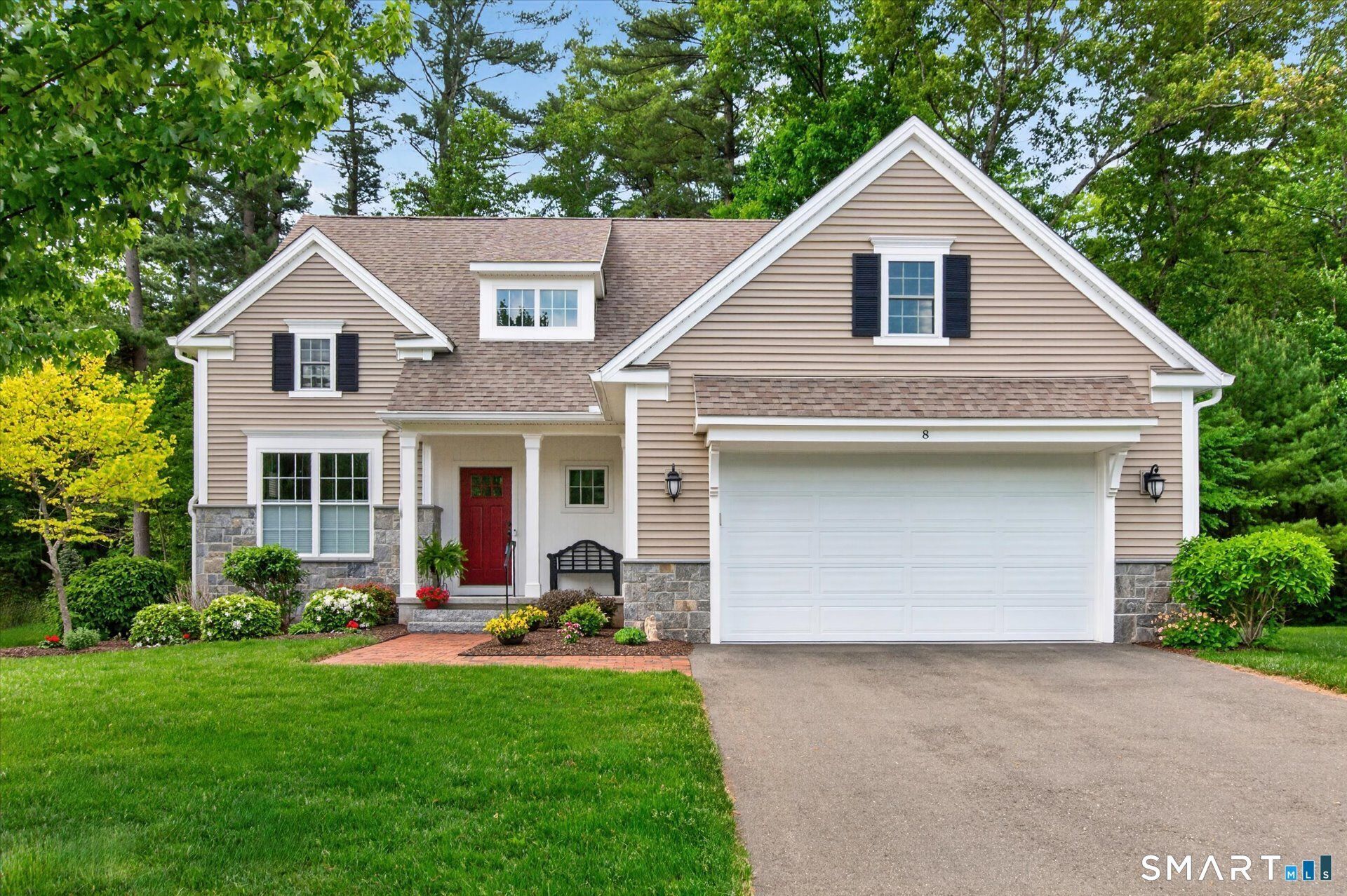 8 Carson, Simsbury, CT 06070 Main Photo