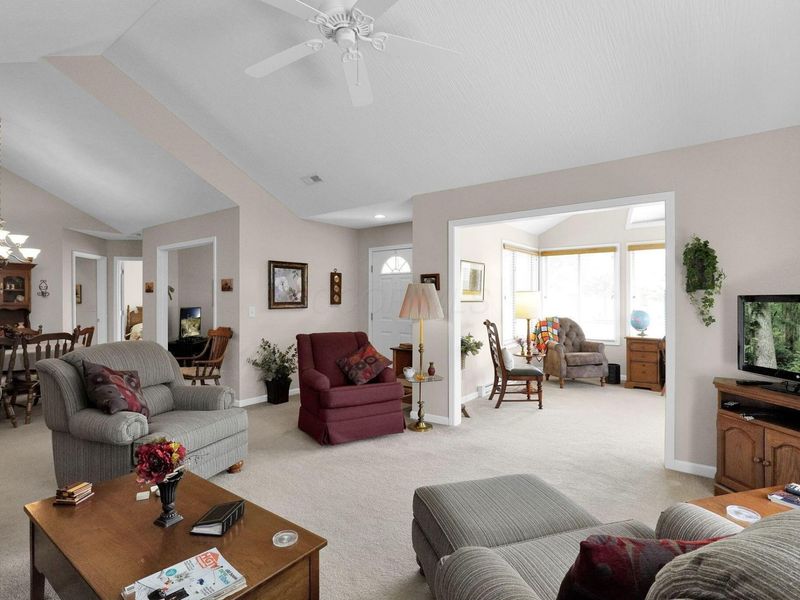 1196 Trotter Lane, Circleville, OH 43113 Photo 13