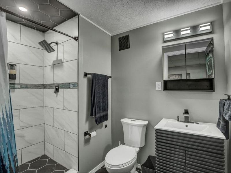113 Saint Jude Circle, Florence, KY 41042 Photo 7