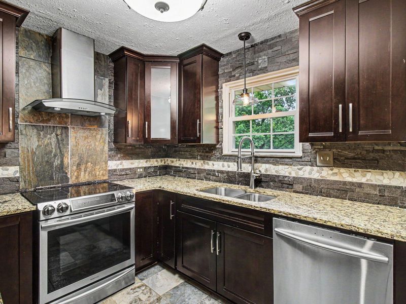 135 Ridgelea Drive, Williamstown, KY 41097 Photo 9