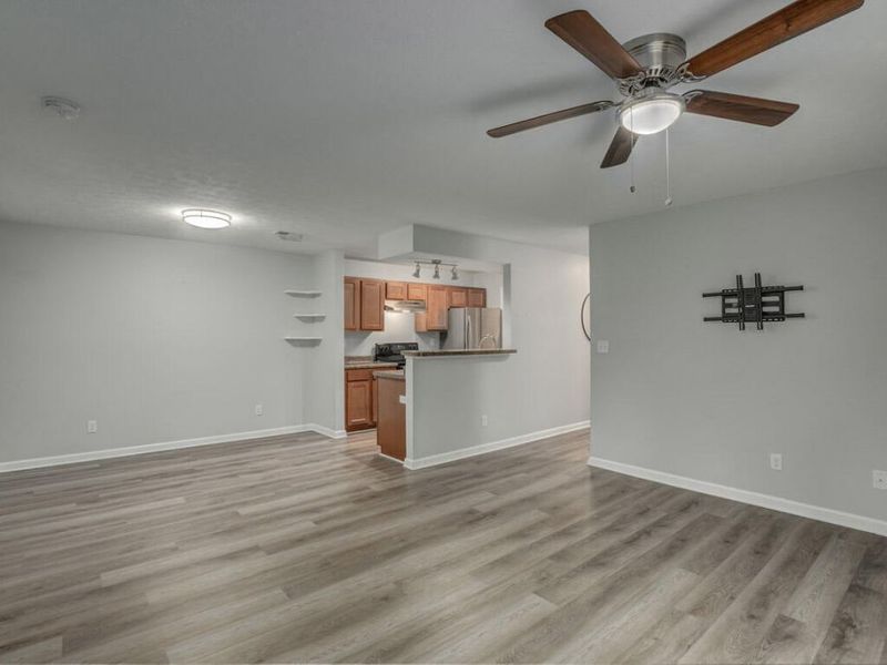 33 Rio Grande Circle, Unit 8, Florence, KY 41042 Photo 5