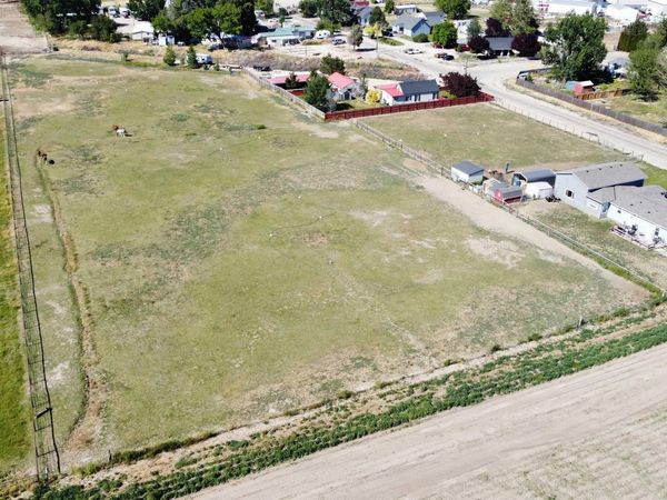 16763 Portner Rd, Nampa, ID 83686
