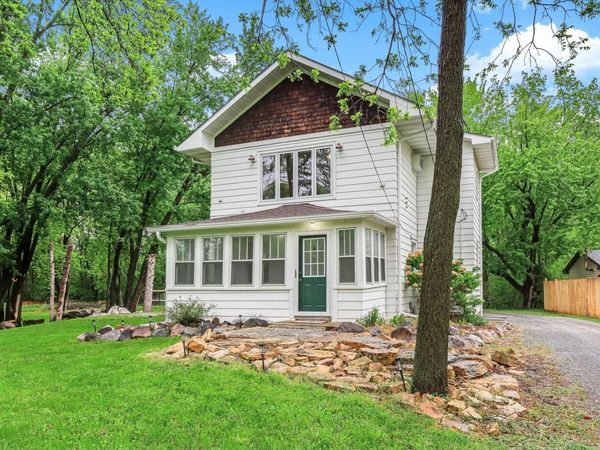 6104 24th Street N, Oakdale, MN 55128