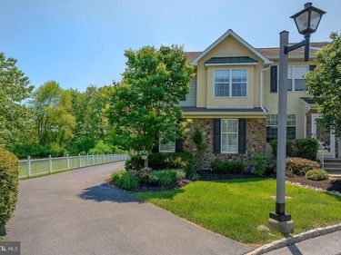 3301 MAPLEVALE CIRCLE, NEWTOWN SQUARE, PA 19073