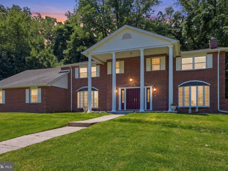 1840 Nicholas Drive, Huntingdon Valley, PA 19006 Main Photo
