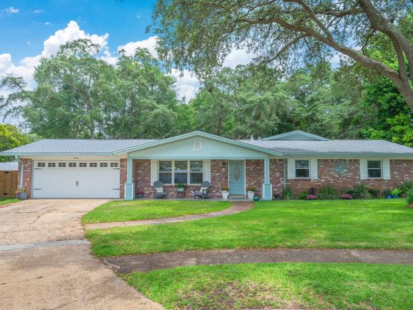 20 Forest Grove Place, Fort Walton Beach, FL 32548