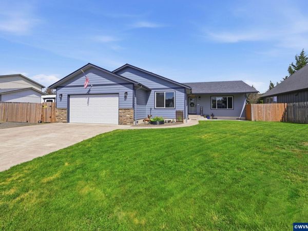 38599 SW Filbert St, Scio, OR 97374