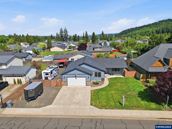 38599 SW Filbert St, Scio, OR 97374