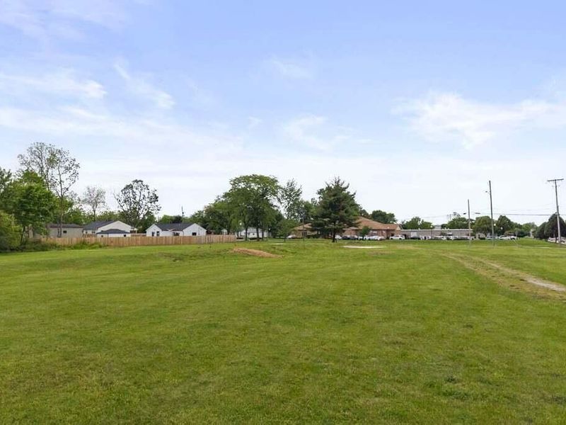 2139-2121 Sonora Drive , Grove City, OH 43123 Photo 8