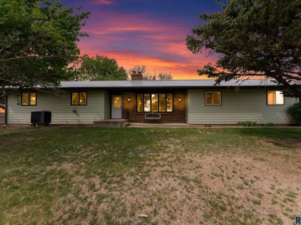 46284 268Th St, Chancellor, SD 57015