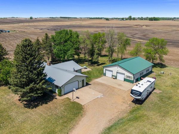 46284 268Th St, Chancellor, SD 57015