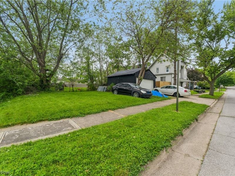52 E Brookside Avenue , Akron, OH 44301 Photo 6