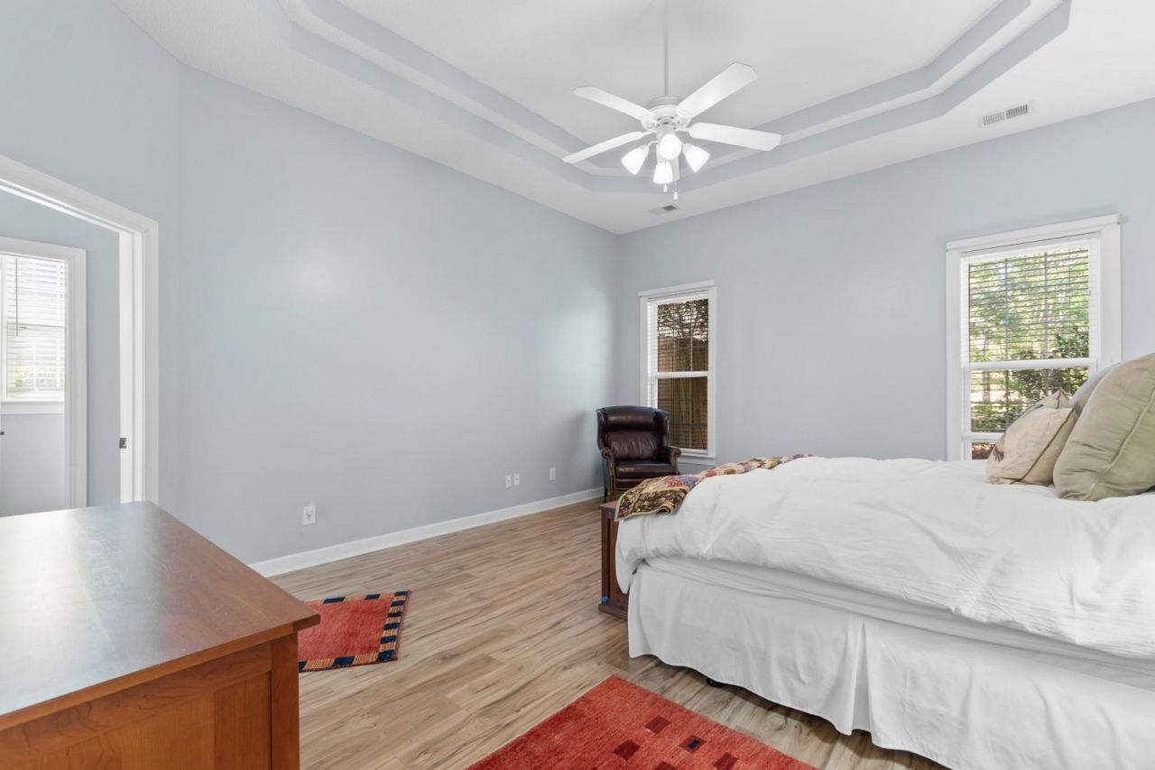 6391 Longwood Dr.  Photo 16