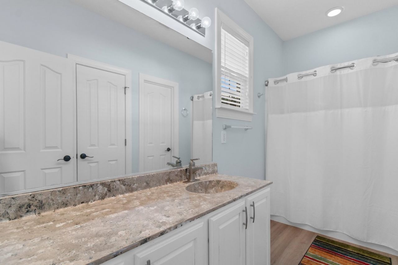 6391 Longwood Dr.  Photo 19