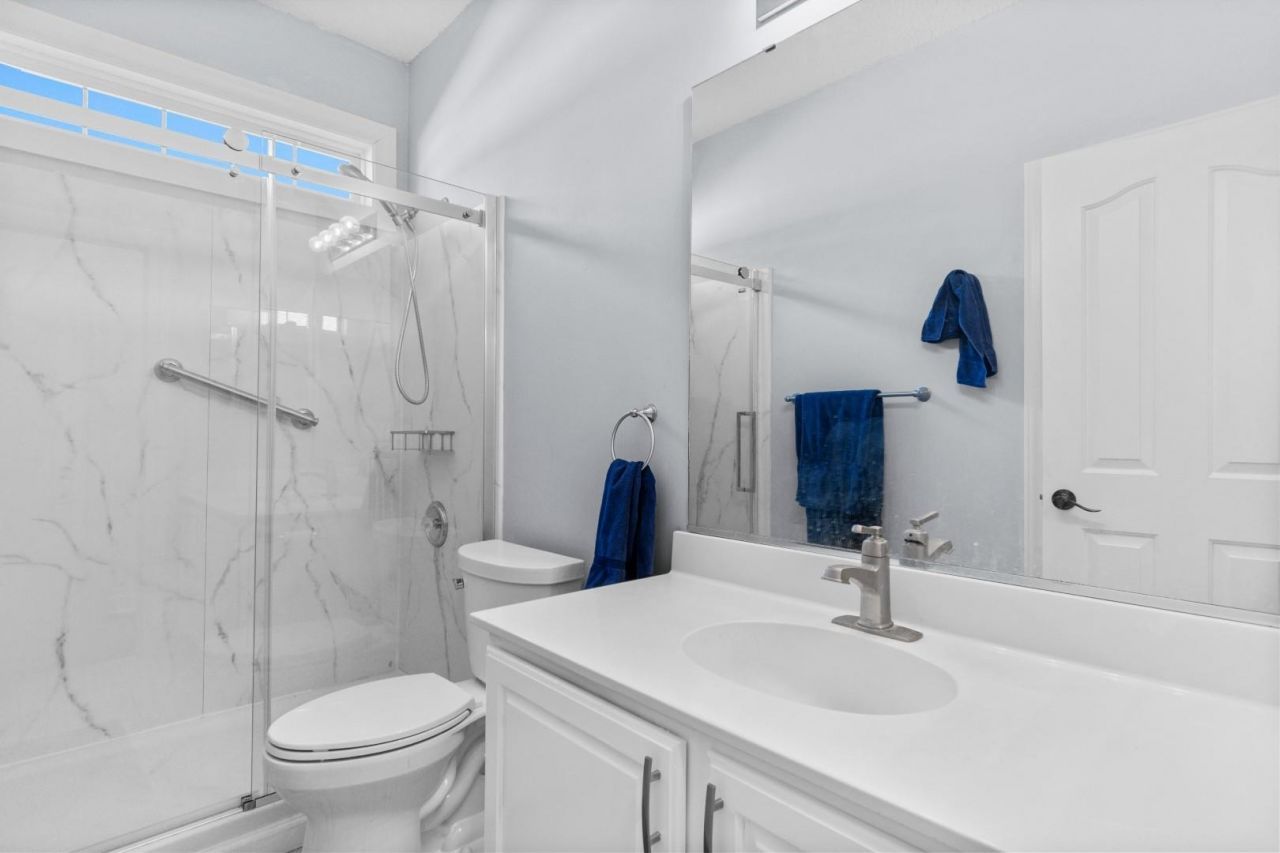 6391 Longwood Dr.  Photo 21