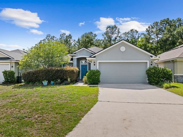 1242 Royal Dornoch Dr, Jacksonville, FL 32221