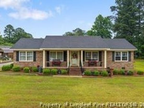 303 Chaucer Court, Dunn, NC 28334