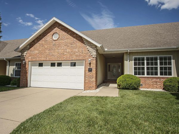 1376 N Sandy Creek Circle, Unit 3, Nixa, MO 65714