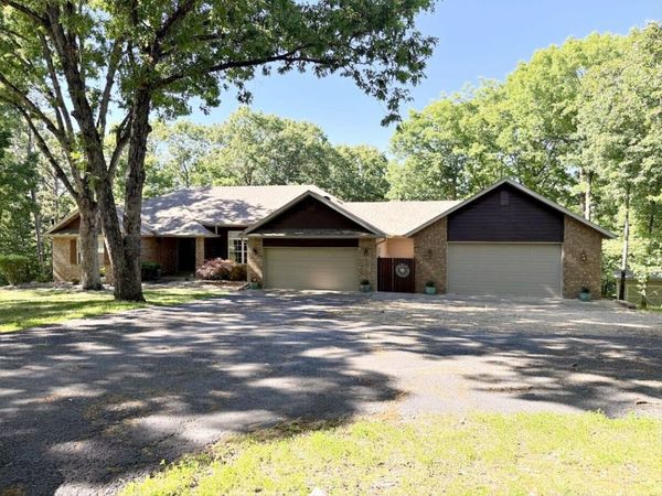 773 Pokeberry Lane , Lampe, MO 65681
