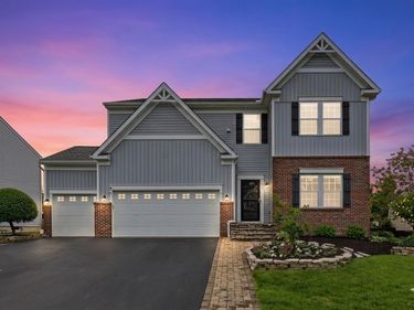 235 Weeping Willow Run Drive, Johnstown, OH 43031