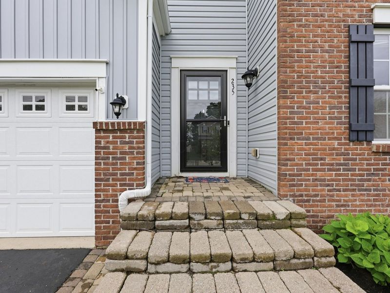 235 Weeping Willow Run Drive, Johnstown, OH 43031 Photo 4