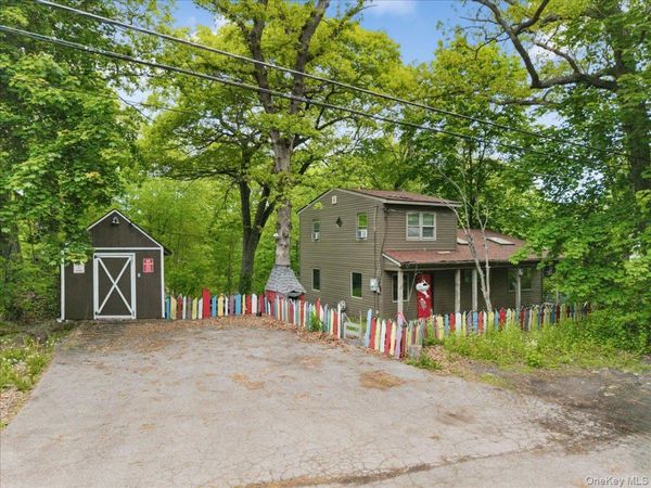 29 Cedar Ledges , Putnam Valley, NY 10579