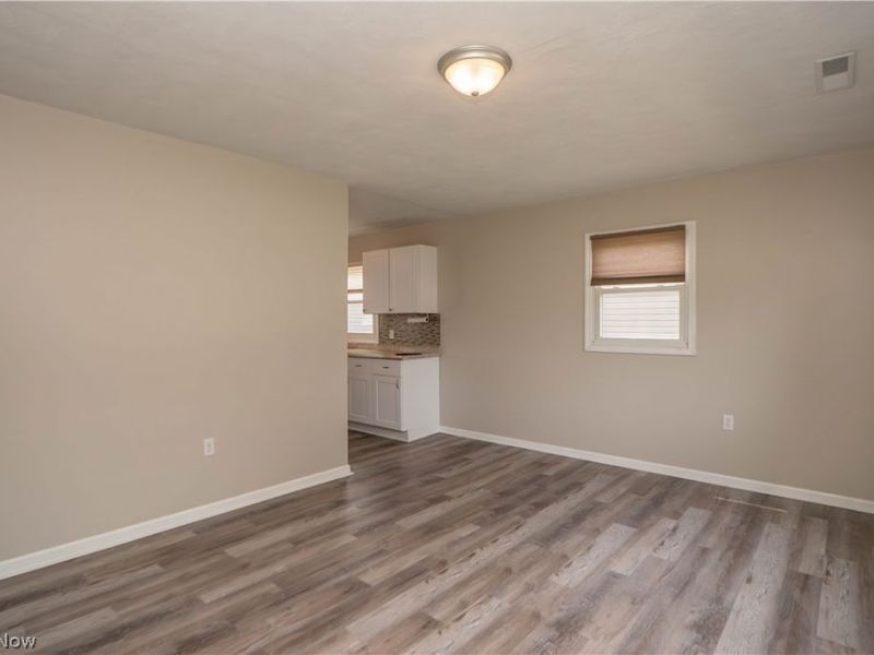 1060 Orchard Avenue NE, North Canton, OH 44720 Photo 5