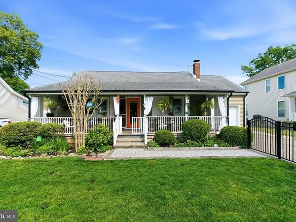 111 BASH ROAD, TOMS RIVER, NJ 08753
