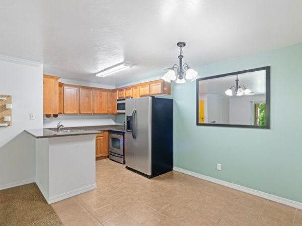804 E CEDAR PINE CT S, Unit 31, Millcreek, UT 84106