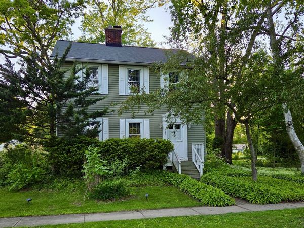 552 Highland Avenue, West Chicago, IL 60185