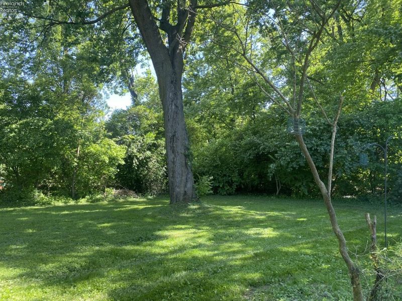 124 Tiffin Avenue, Huron, OH 44839 Photo 4