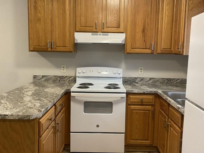 124 Tiffin Avenue, Huron, OH 44839 Photo 9