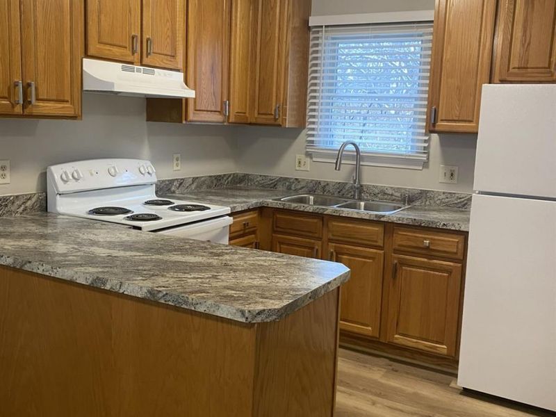 124 Tiffin Avenue, Huron, OH 44839 Photo 9
