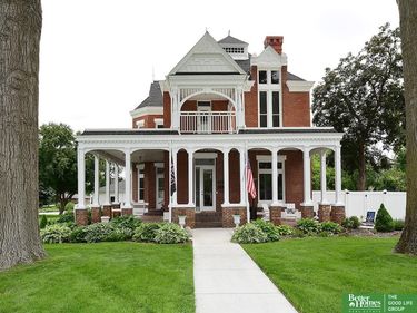 331 N 11th Street , Geneva, NE 68361