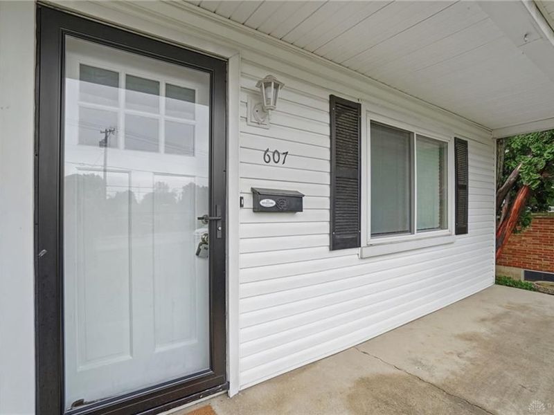 607 W Lake Avenue, New Carlisle, OH 45344 Photo 4