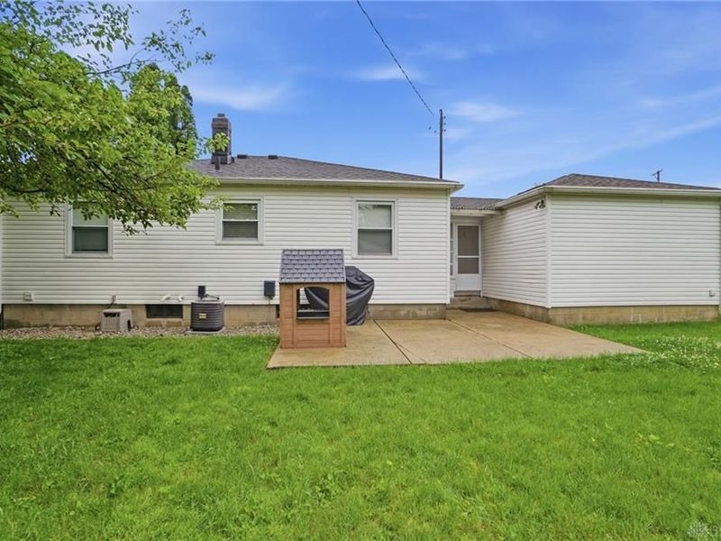 607 W Lake Avenue, New Carlisle, OH 45344 Photo 45